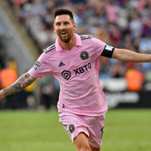 Pink Messi jersey