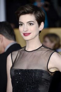Short Hair Anne Hathaway